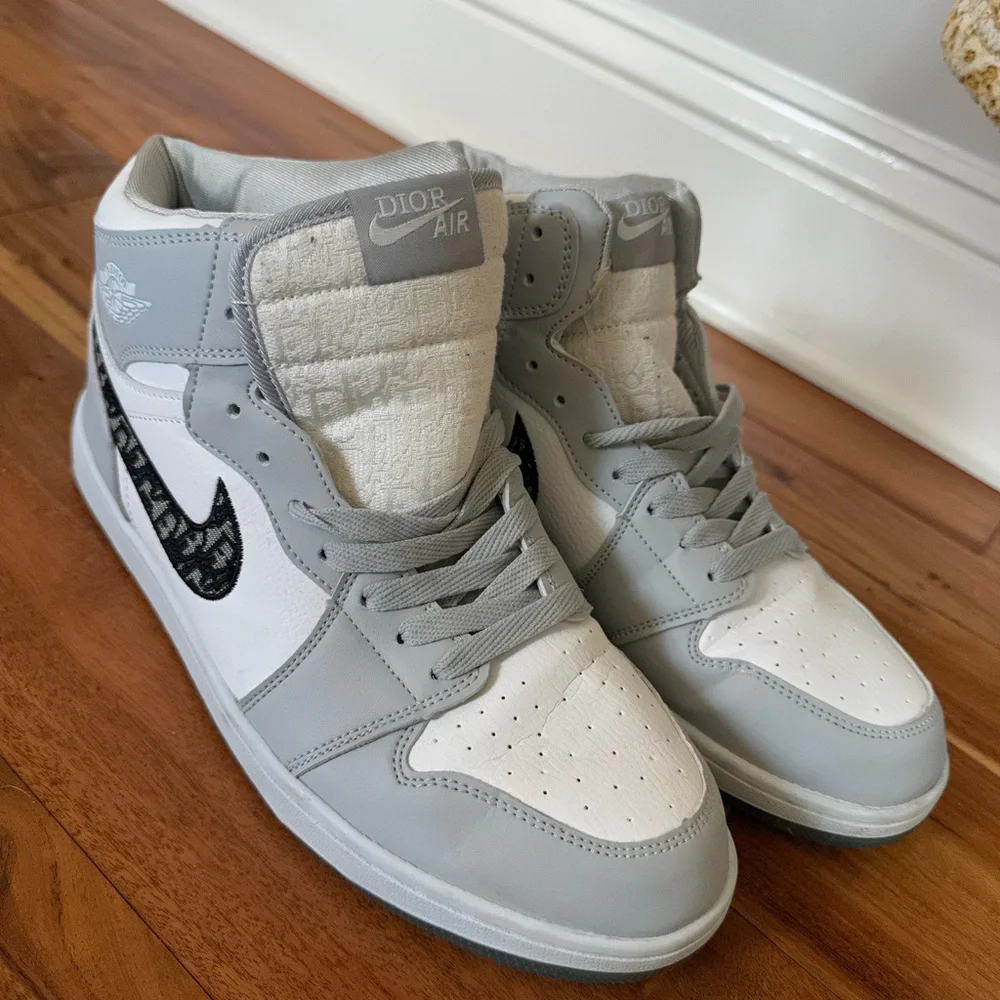 Sneaker Bundle - Picture 4 of 7